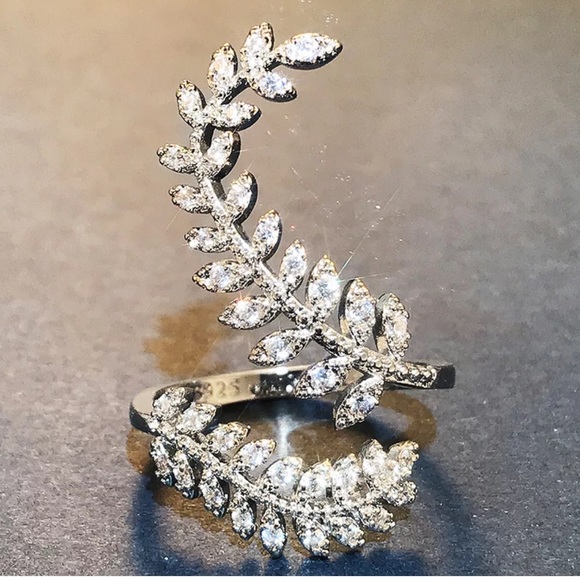 New Adjustable 925 Sterling Silver Long Leaf Ring - Picture 4 of 6